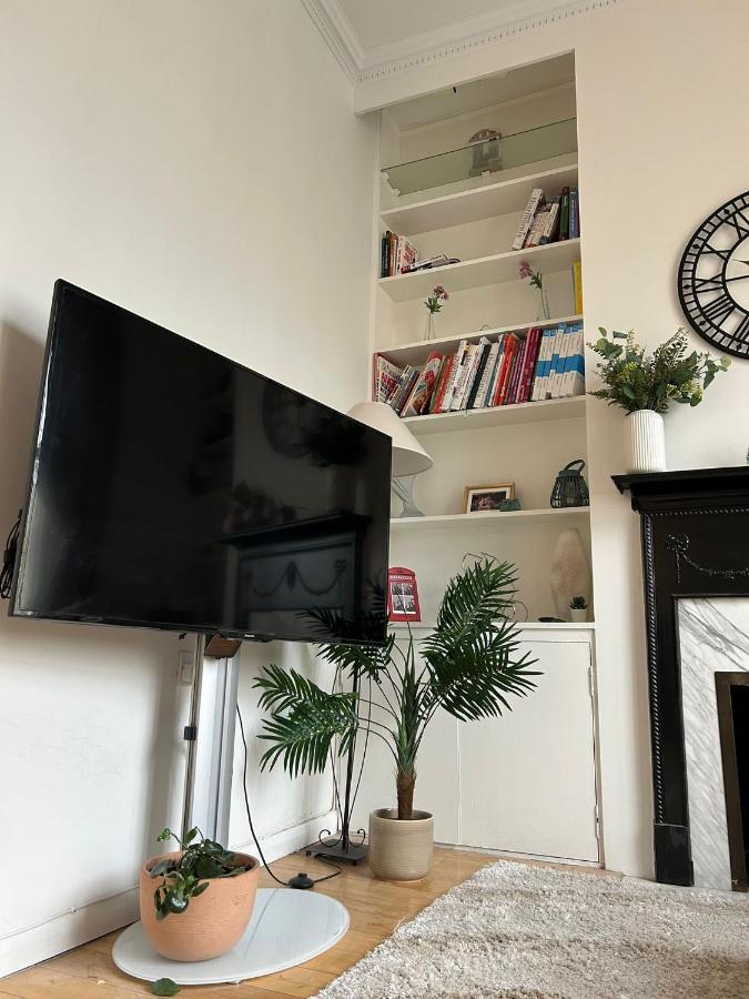 Apartamento Charming 2 Beds In Chelsea By Earl'S Court Station Londres Exterior foto